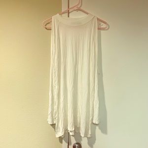 White tunic with shoulder cut outs